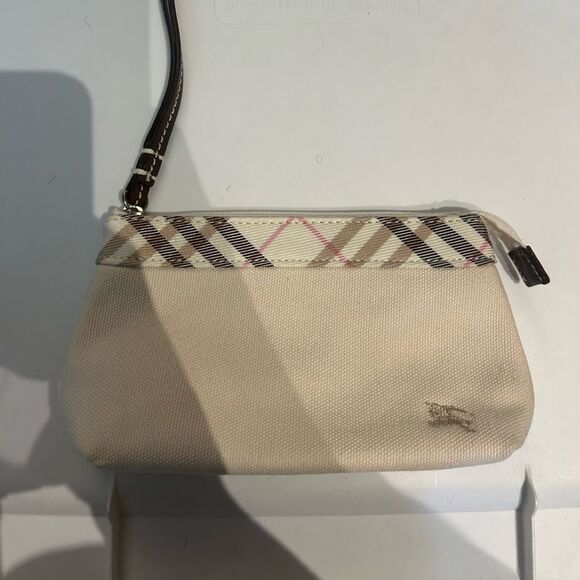 burberry cosmetic wristlet - Picture 1 of 5